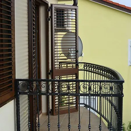 Vila Familia Prizna Exterior photo